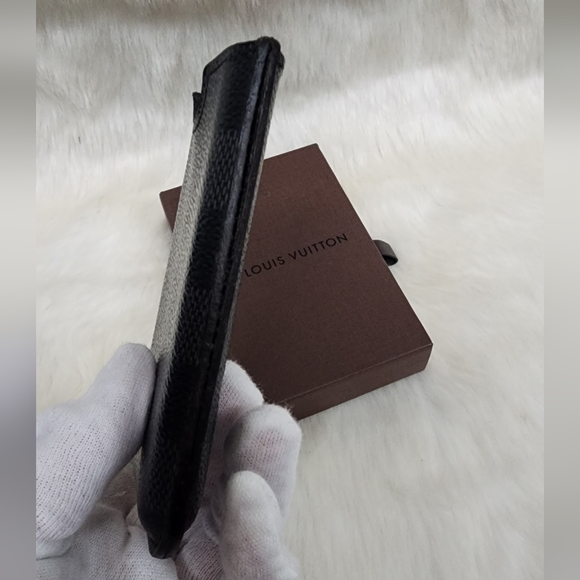 Authentic LV Graphite Phone/ Card Case - Picture 5 of 14